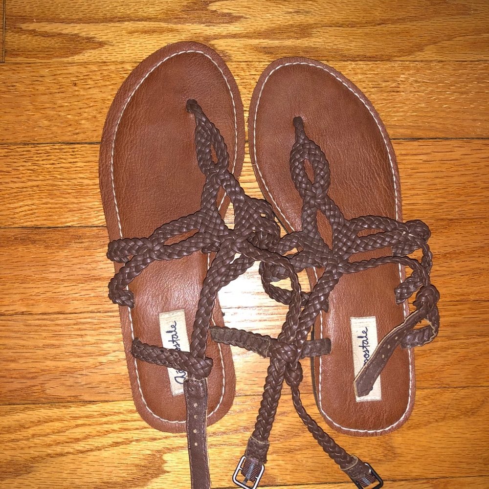 Aeropostale brown sandals